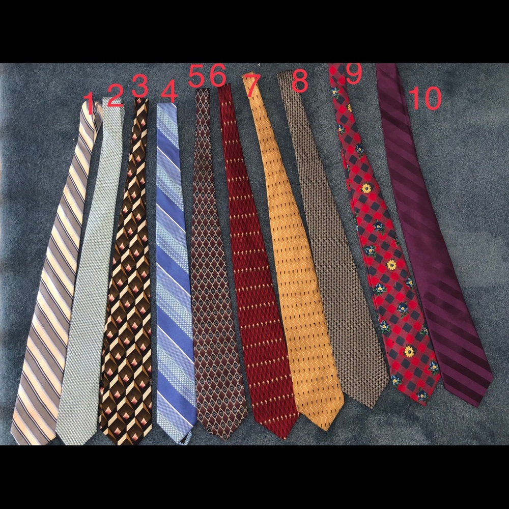 Bundle of 10 men’s name brand ties